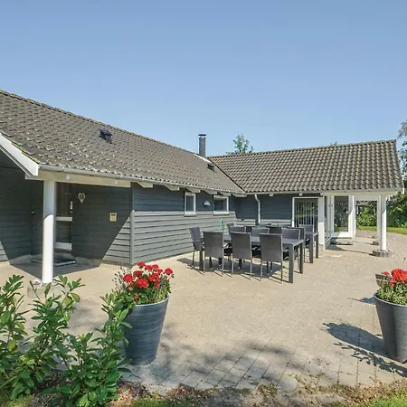 Gemütliches Haus In Væggerløse Mit Ferienhaus Bøtø By